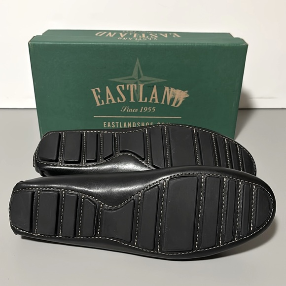 Eastland Women’s Debora Black Leather Moc/Driving Loafers NWT Size 10 - Picture 4 of 7
